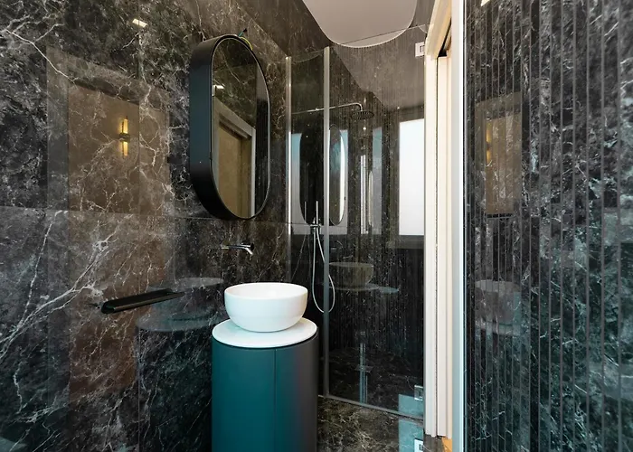 Sjr Luxury Trevi Fountain Roma